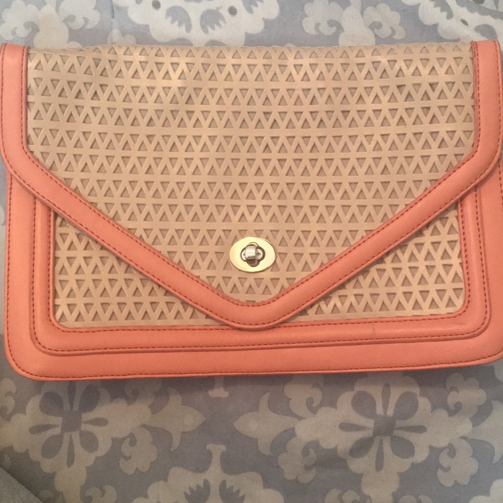 Shiraleah Chicago Envelope Clutch